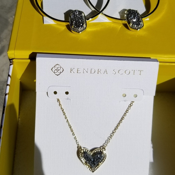 GOLD Platinum Drusy Ari Heart Necklace & Earrings - Picture 5 of 12